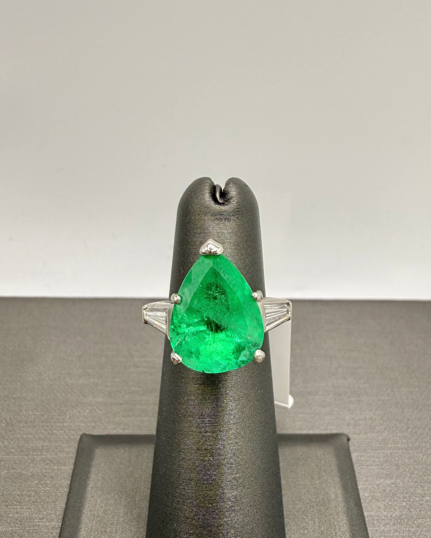 6.17 Ct Green Emerald Ring